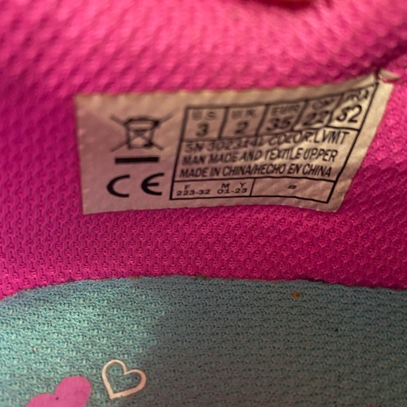 Sketchers Light Up Heart Sneakers - Picture 4 of 4